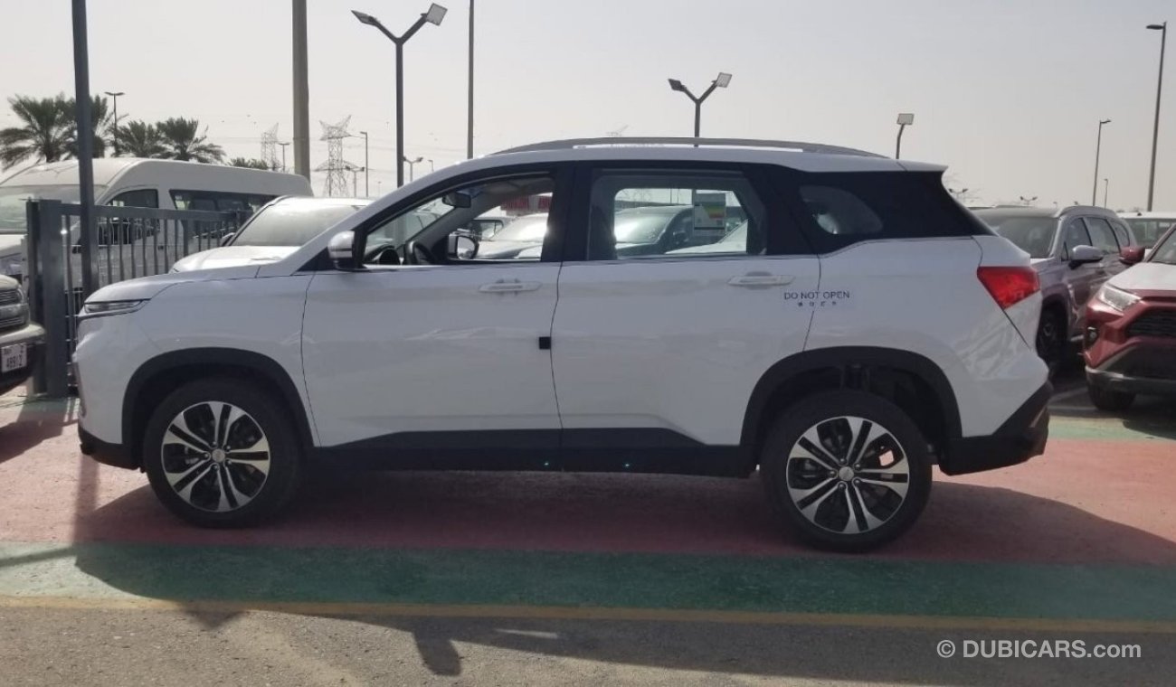 Chevrolet Captiva Premier  2023 White color  1.5L ⛽ petrol SUV FWD