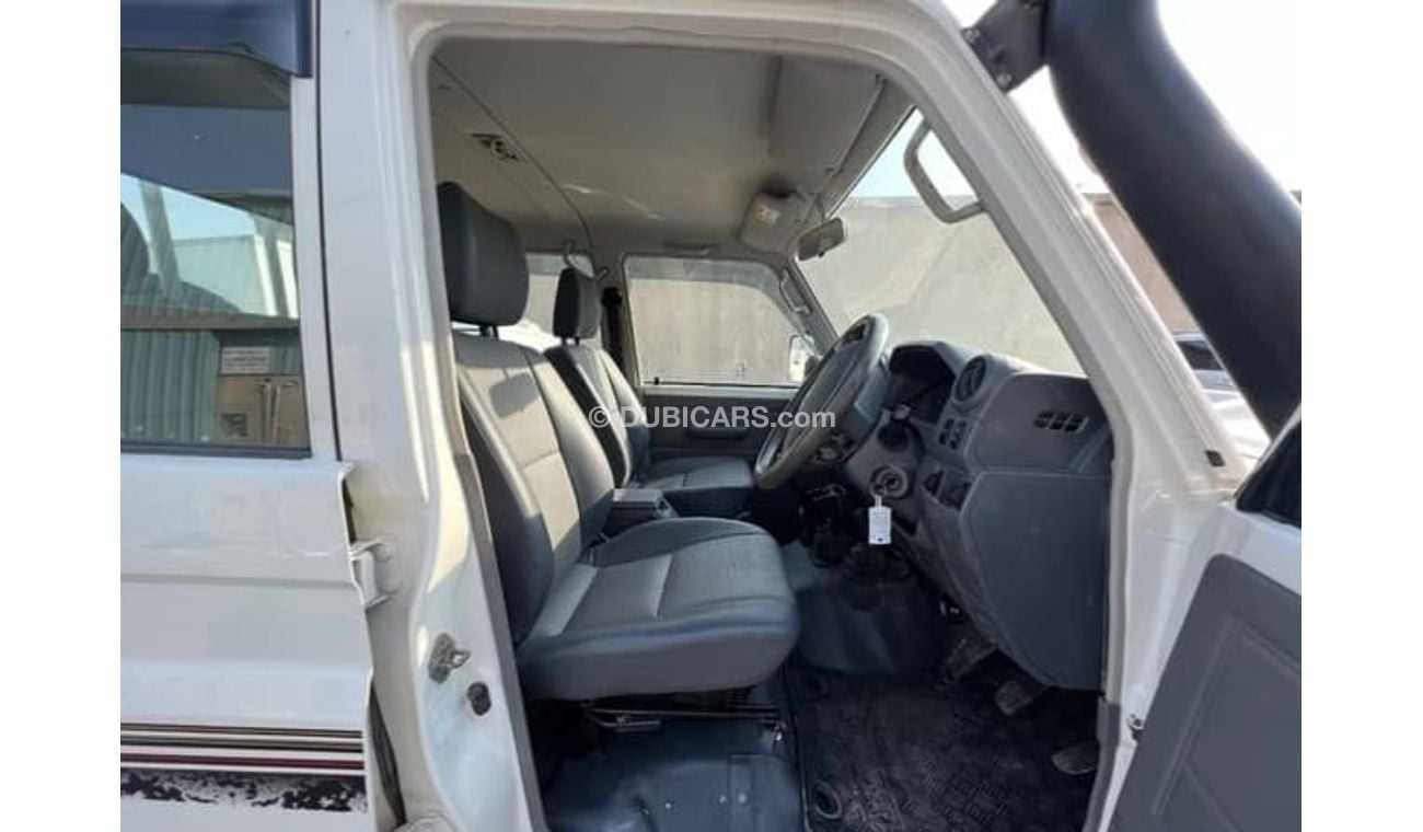 Toyota Land Cruiser Pick-Up 2018 RHD Diesel Engine Single Cabin Full Option Very Clean and Perfect Condition