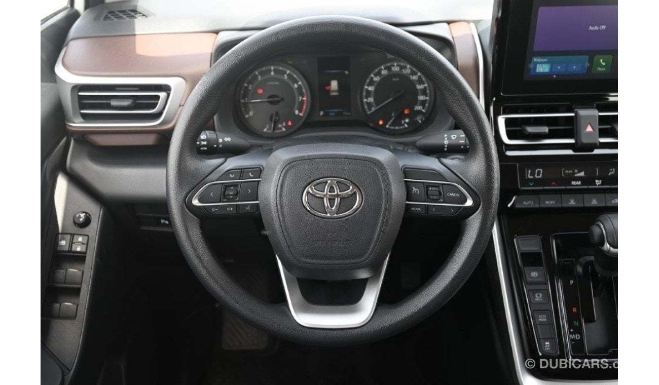 Toyota Innova 2.0L 8 SEATER AUTOMATIC