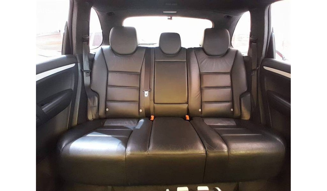 Porsche Cayenne Turbo PORSCHE CAYENNE TURBO 4.8L 2008 WITH LEATHER SEATS, T.V NAVIGATION AND MUCH MORE...