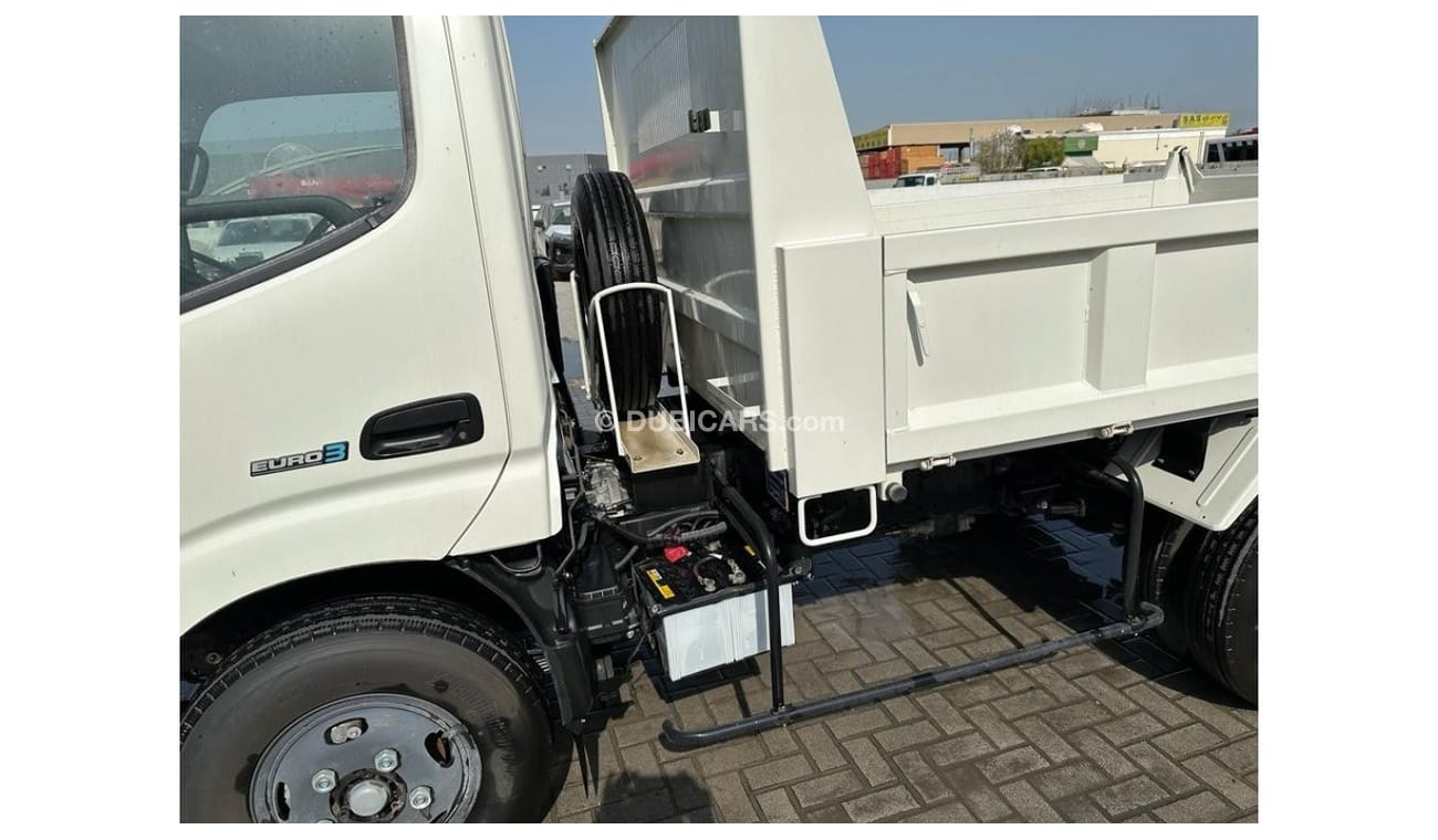 Hino 300 HINO 614 DUMP TRUCK 4x2, PAYLOAD 3.0 Tons