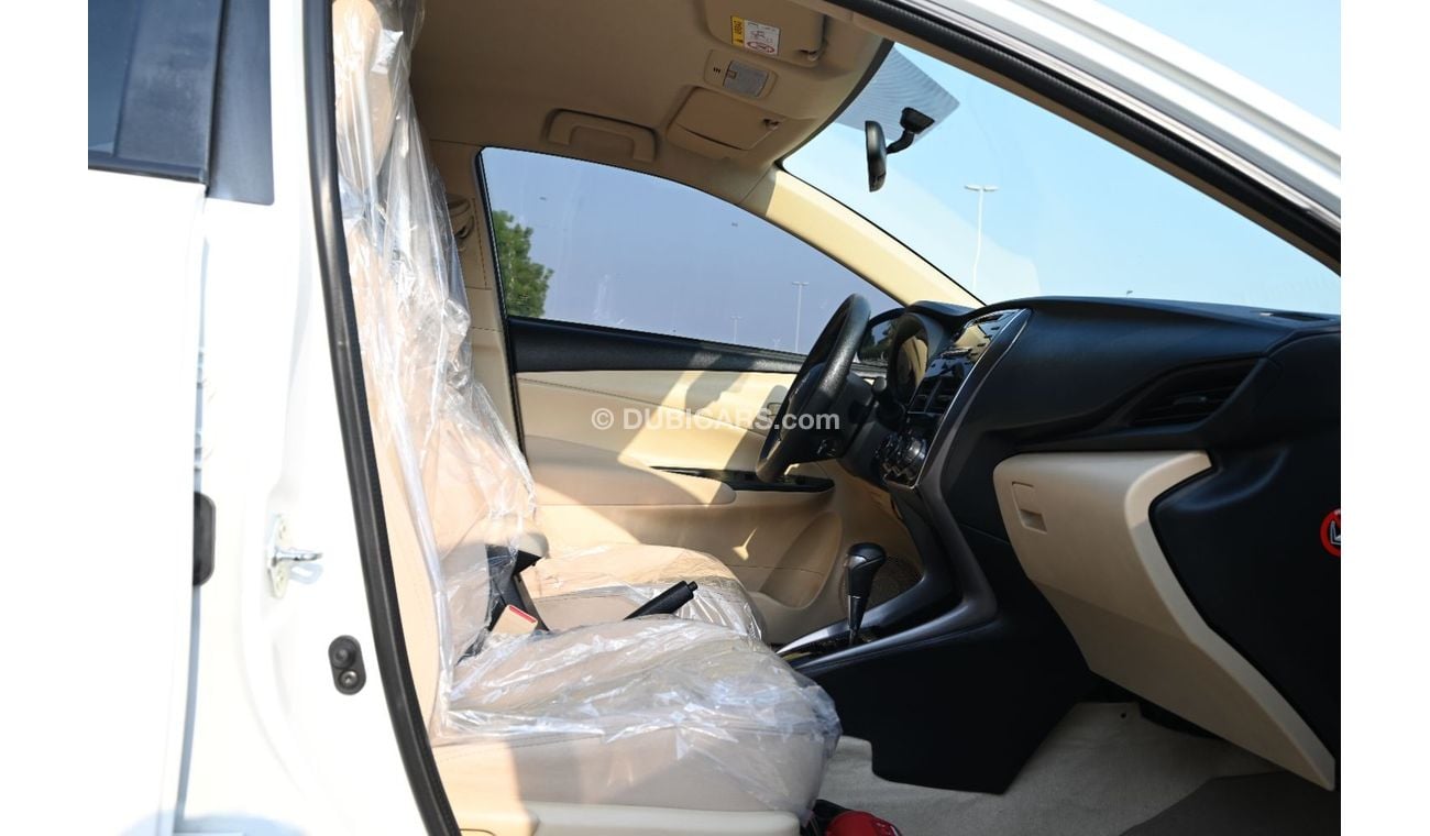 Toyota Yaris 0% DP - 1 YEAR WARRANTY - TOYOTA YARIS SE 2022 -  FIRST OWNER - MINT CONDITION - GCC SPECS