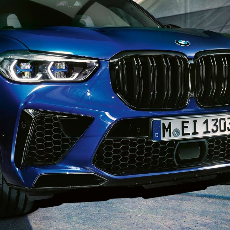 بي أم دبليو X5 M exterior - Front