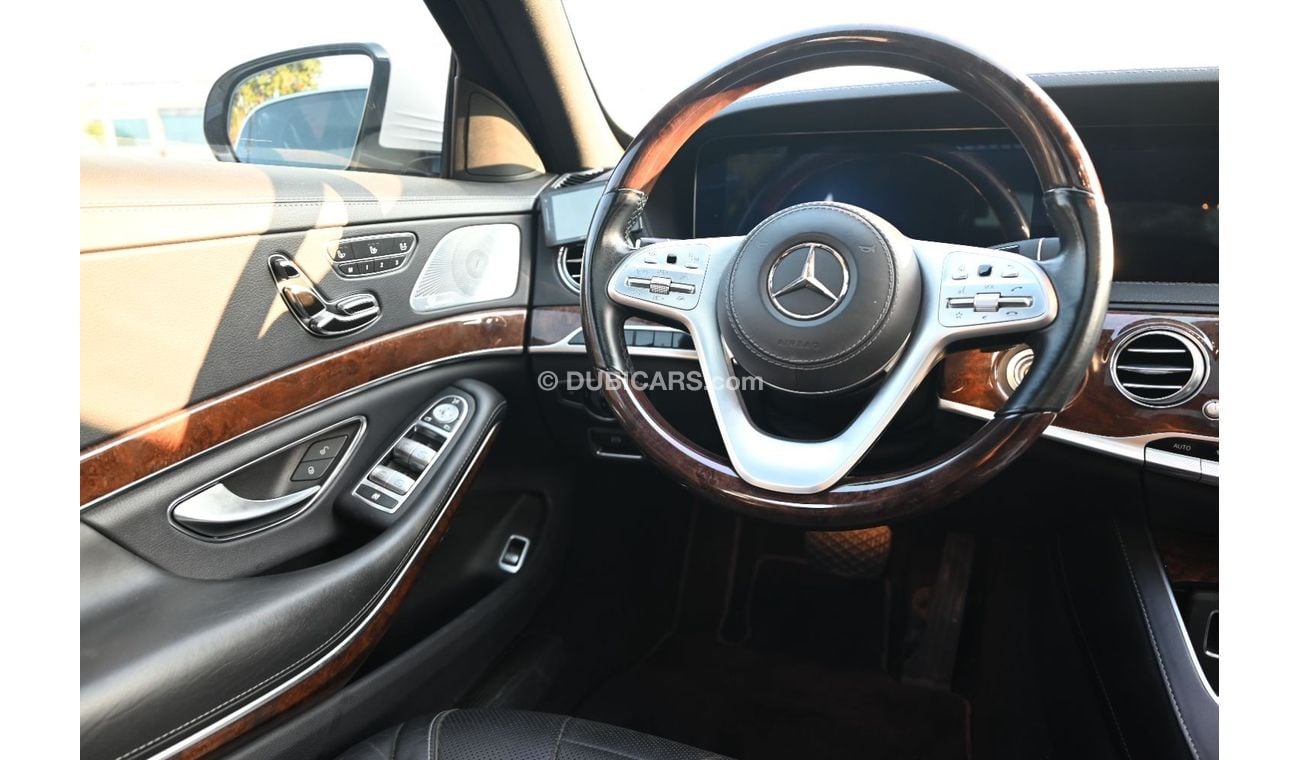 مرسيدس بنز S 560 0% DP- ACCIDENT FREE - UNLIMITED KM WARRANTY - MERCEDESE S560 4-MATIC LEXURY 2018  - JAPANESE SPECS