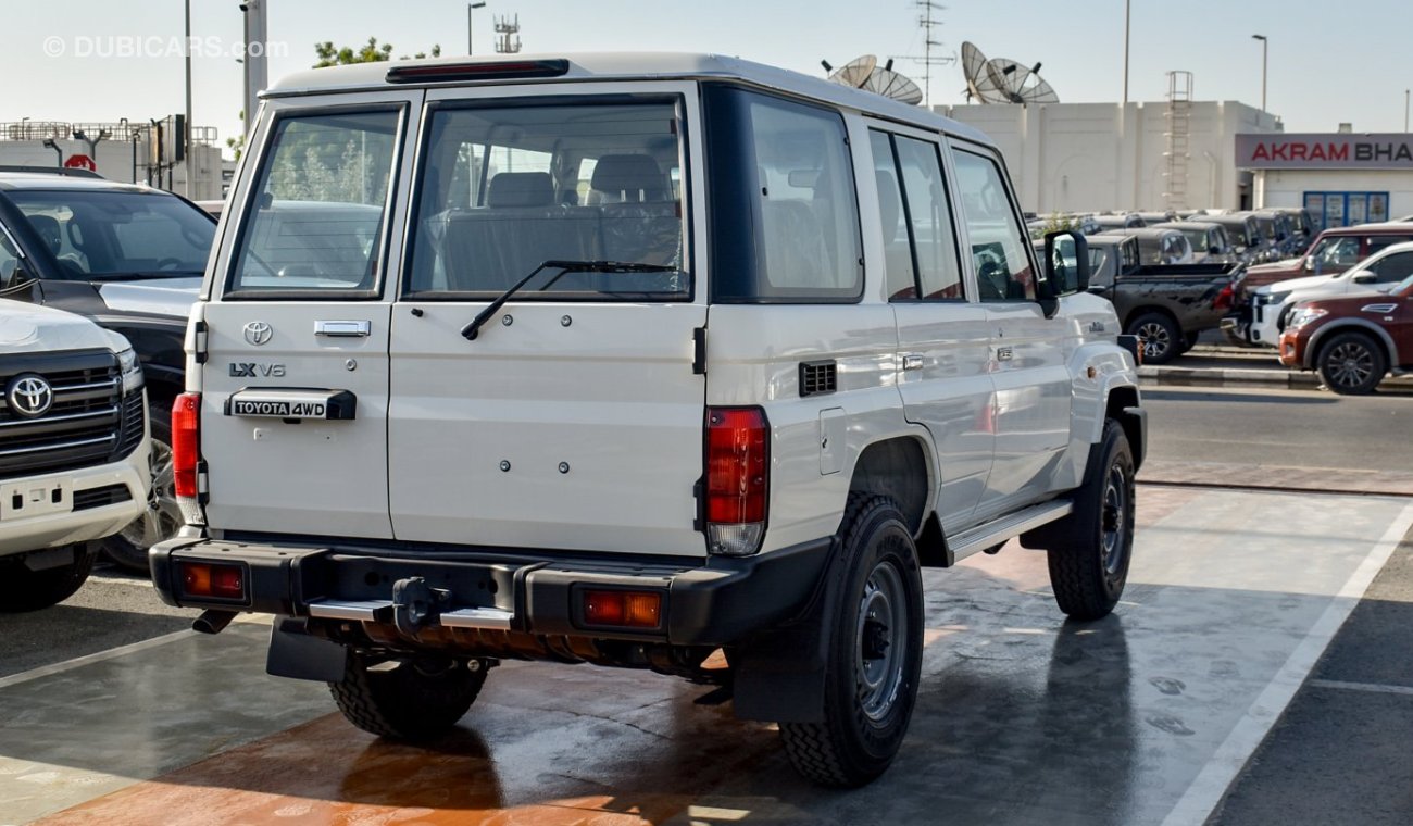 Toyota Land Cruiser Hard Top LX 4.0 L V6