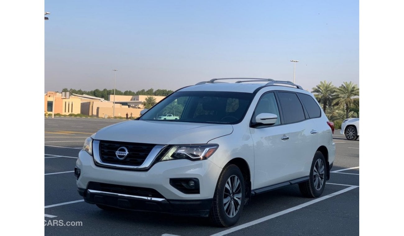 Nissan Pathfinder SV