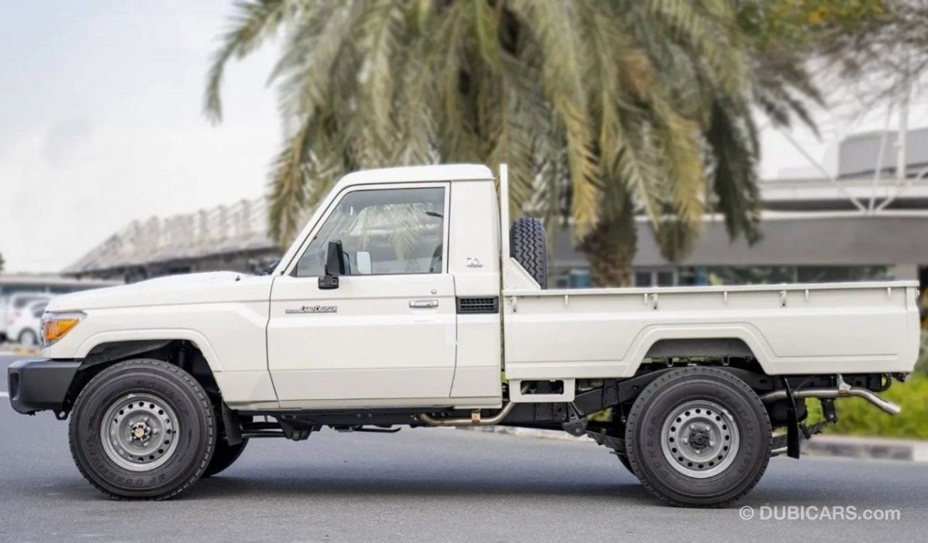 تويوتا لاند كروزر بيك آب Toyota Land cruiser LC79 single cabin 4.0L petrol