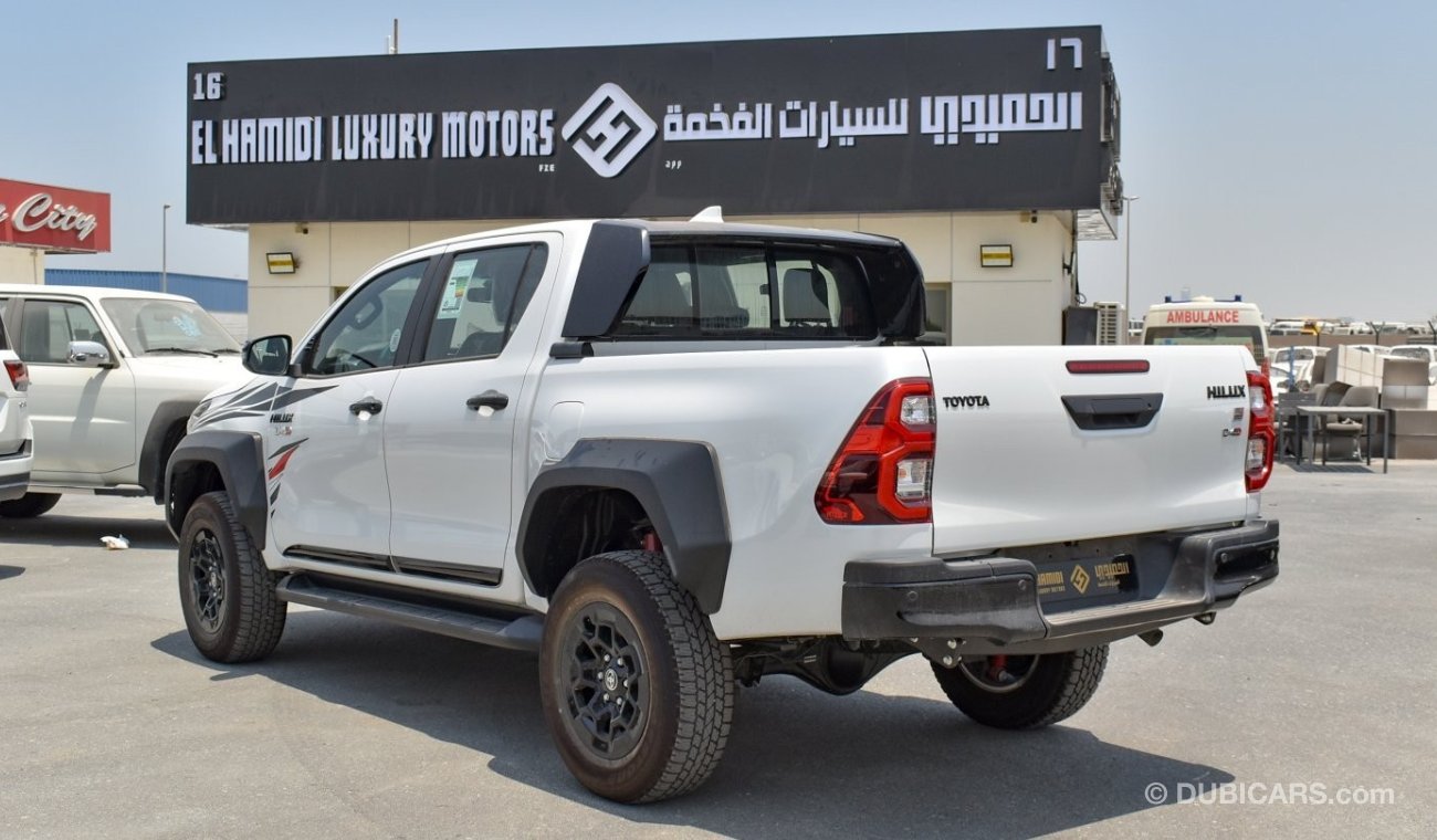 تويوتا هيلوكس GR 2.8L Diesel A/T