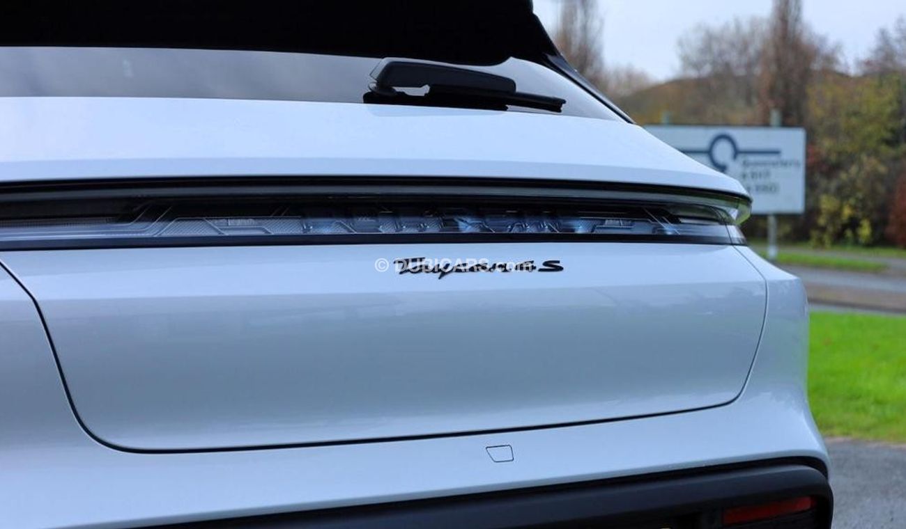 Porsche Taycan Sport Turismo 340kW 4S RIGHT HAND DRIVE