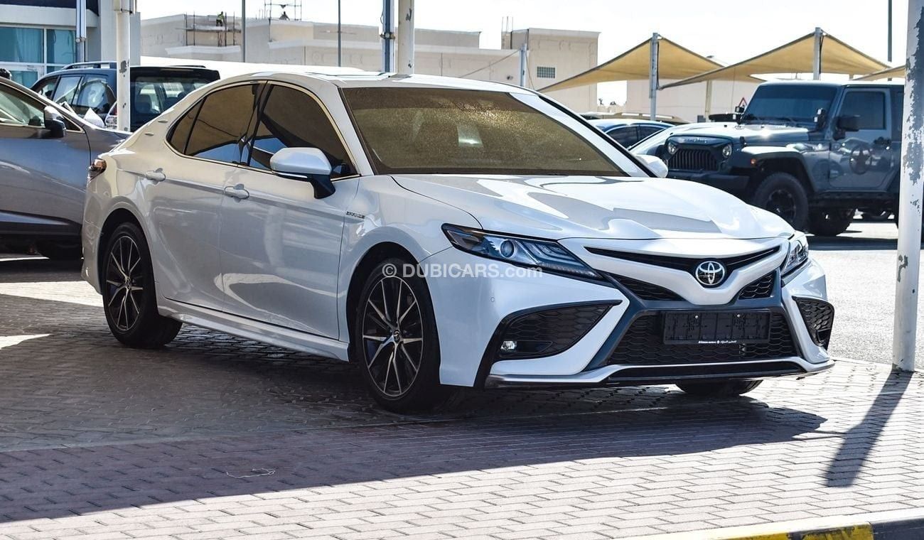 Toyota Camry Sport