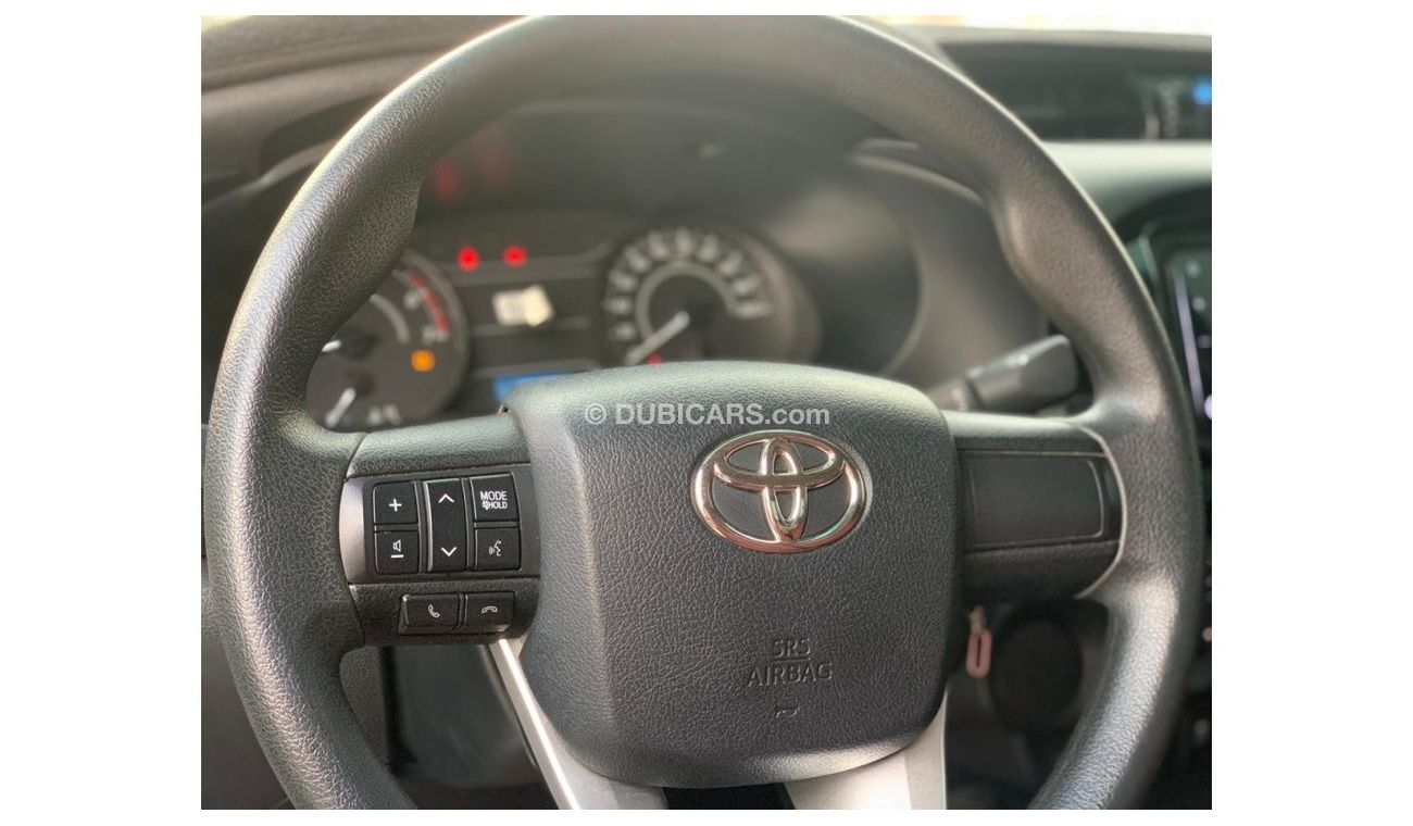 Toyota Hilux DLX 2020 4x2 Ref#01-22