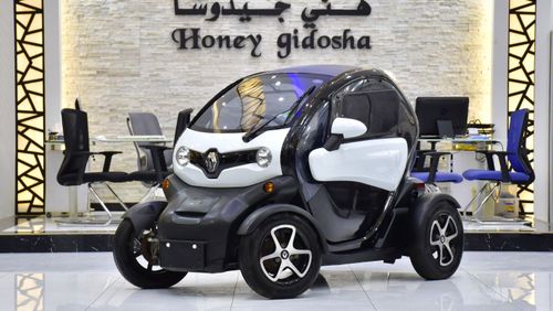 Renault Twizy EXCELLENT DEAL for our Renault Twizy ( 2019 Model ) in White / Black Color Korean Specs