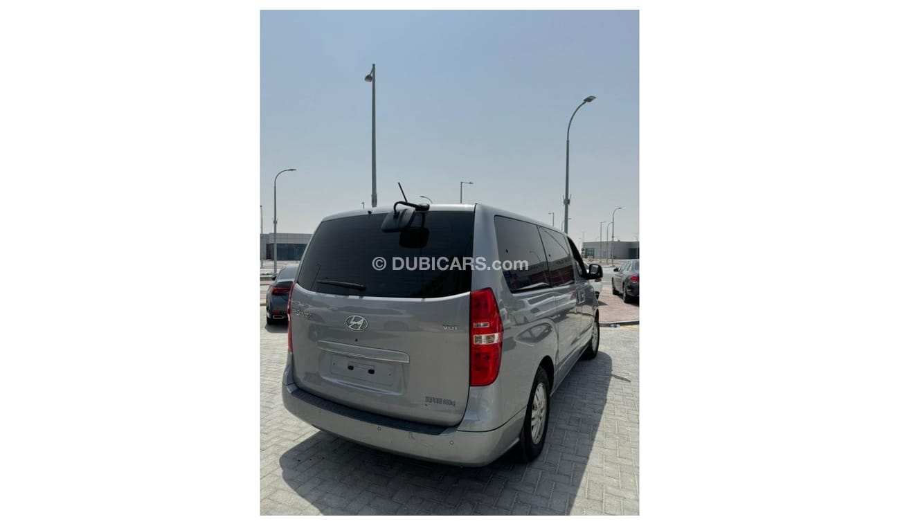 Hyundai H1 Starex