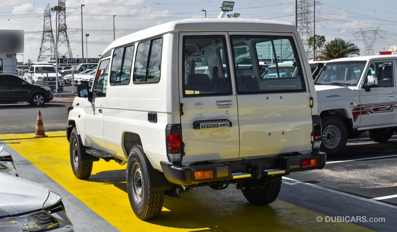 Toyota Land Cruiser Hard Top 4.5L Diesel V8