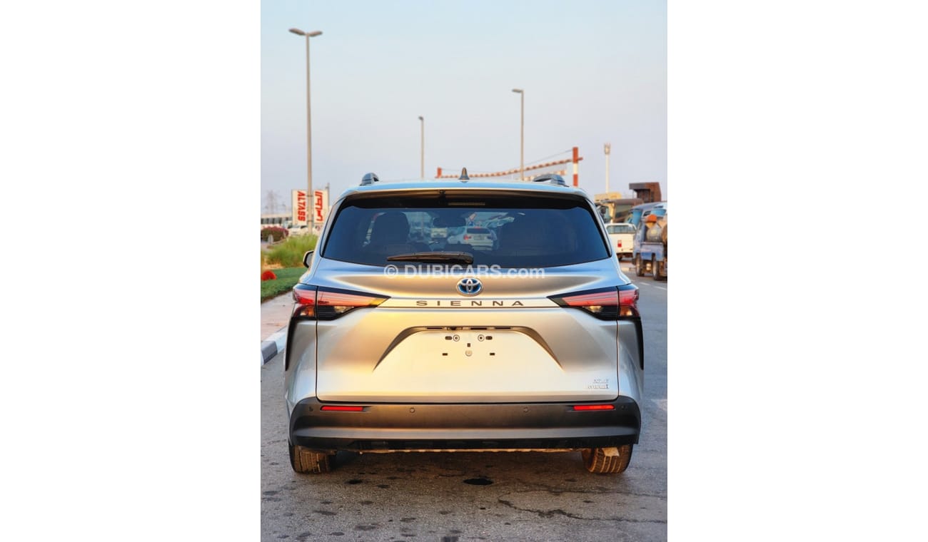 تويوتا سيينا TOYOTA Sienna XLE Hybrid  Full Option