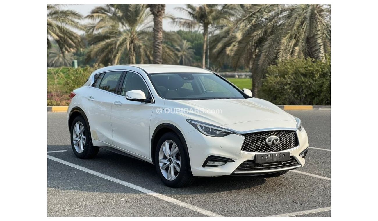 Infiniti Q30 Comfort