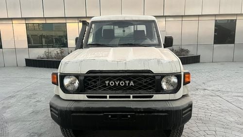 Toyota Land Cruiser Pick Up 79 SC 2.8L DIESEL AUTOMATIC TRANSMISSION