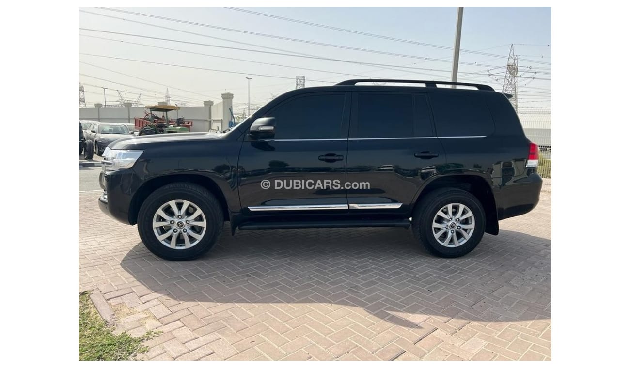 Used Toyota Land Cruiser Sahara Package 2017 For Sale In Dubai - 649107