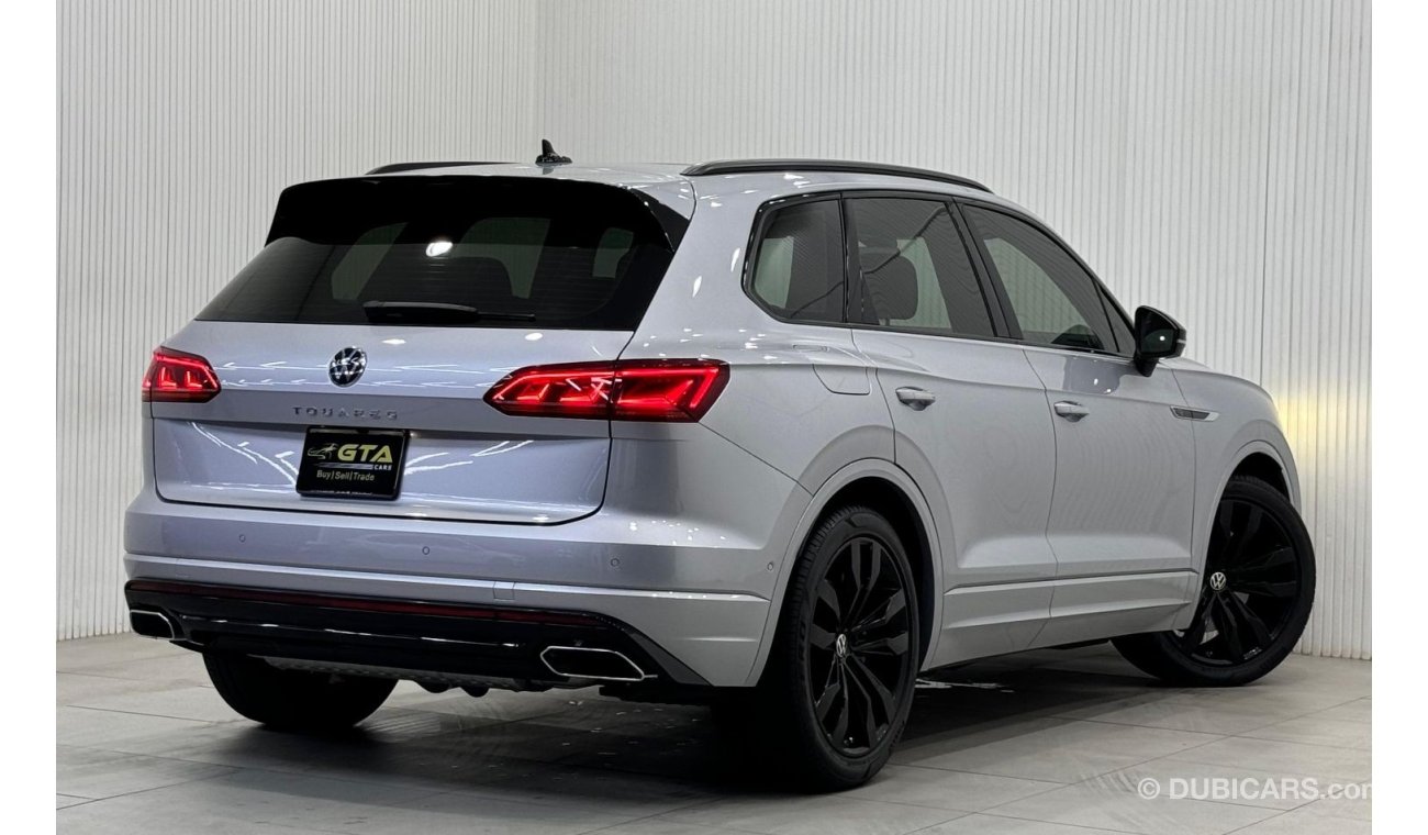 فولكس واجن طوارق 2022 Volkswagen Touareg R-Line Black Edition, Jan 2027 VW Warranty, Full VW Service History, GCC