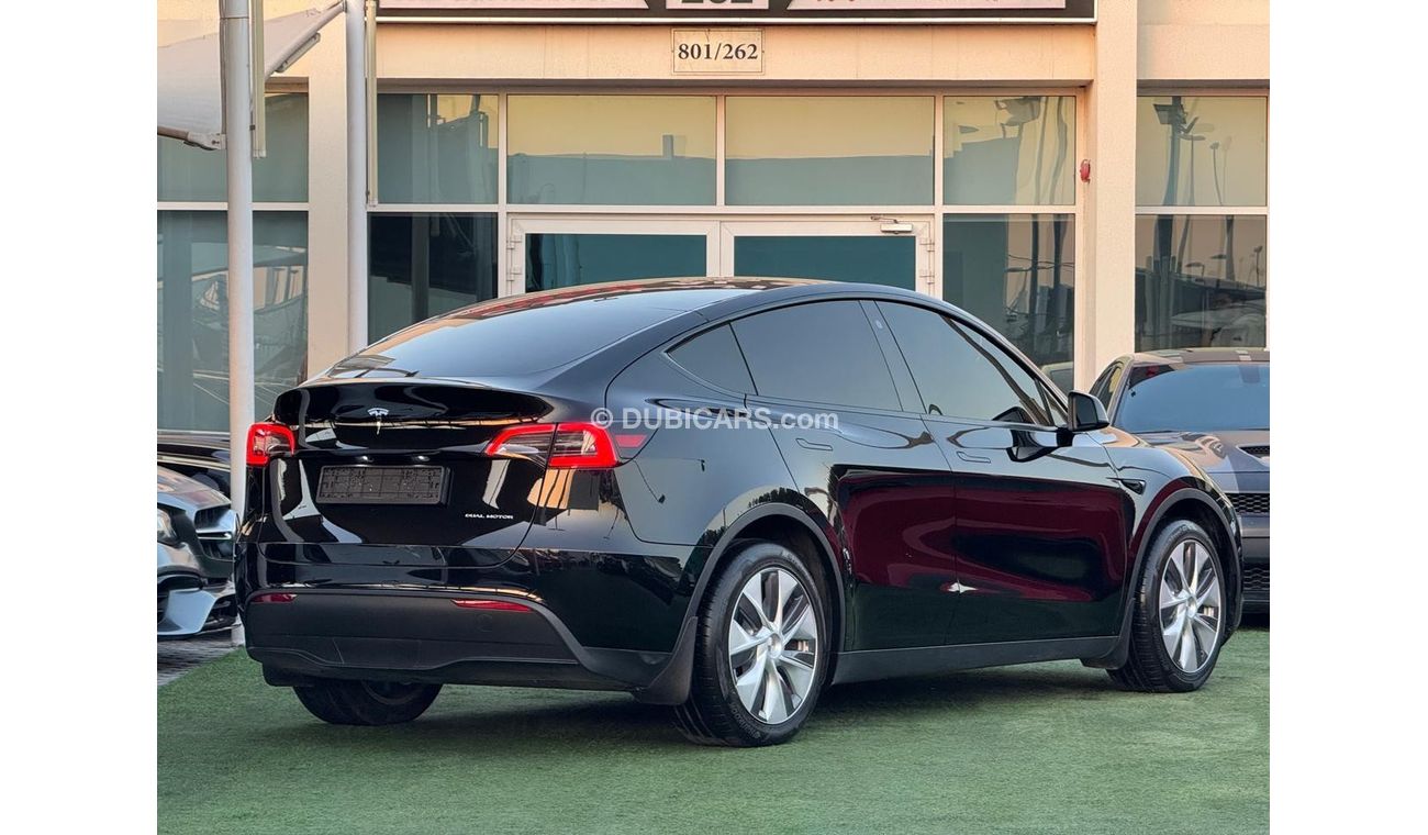 Tesla Model Y Tesla model y long reng 2023 GCC under warranty