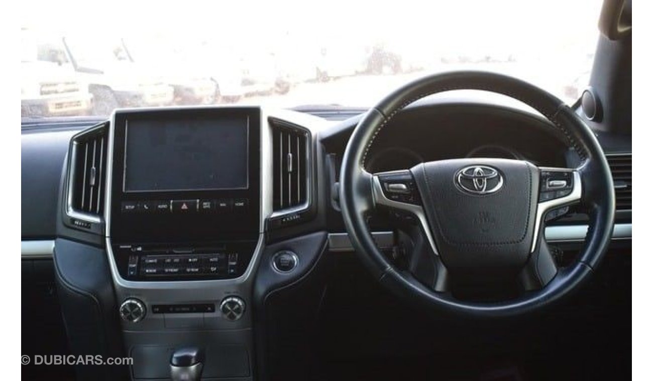 تويوتا لاند كروزر 2018 TOYOTA LAND CRUISER SAHARA V8