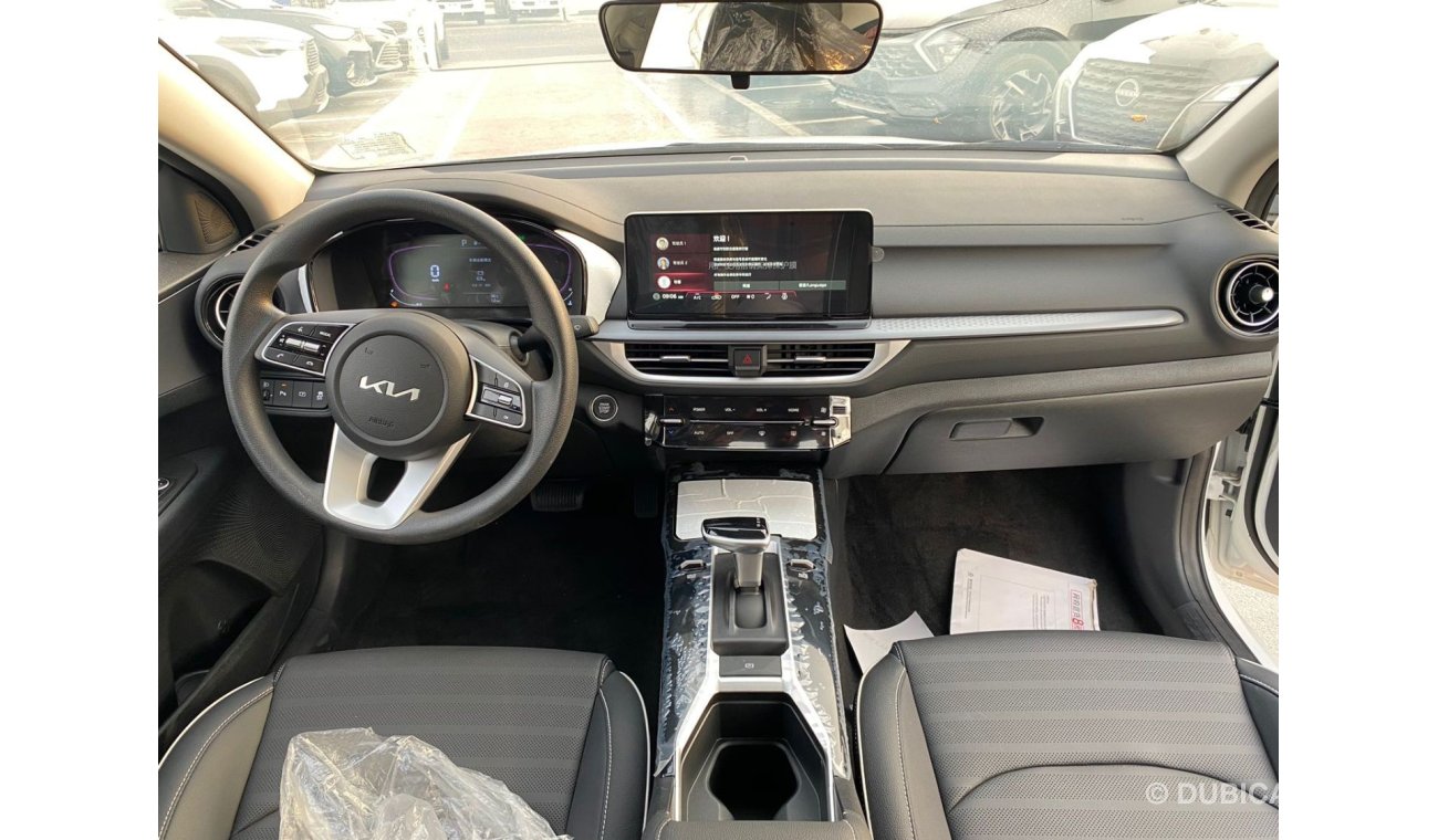 كيا K3 KIA K3 1.5L Petrol Comfort with sunroof 2024