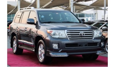 Toyota Land Cruiser VXR Toyota Land Cruiser VX.R / 2014 / GCC / Free Accident/ First Owner