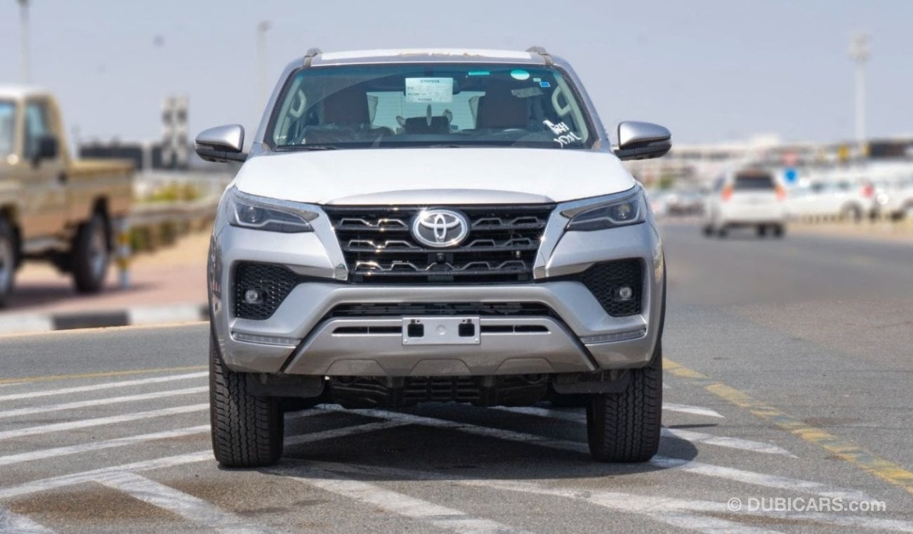 تويوتا فورتونر Toyota Fortuner 4.0L petrol Full option AT 2024 model