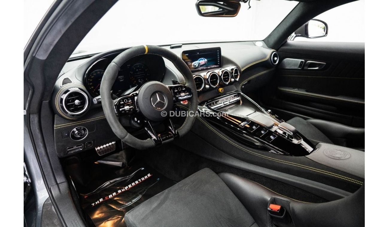 Mercedes-Benz AMG GTR 2020 - MERCEDES BENZ GTR AMG - TRACK PACK - FULL CARBON - CUP 2 TYRES - ROLL CAGE - 1 YEAR WARRANTY