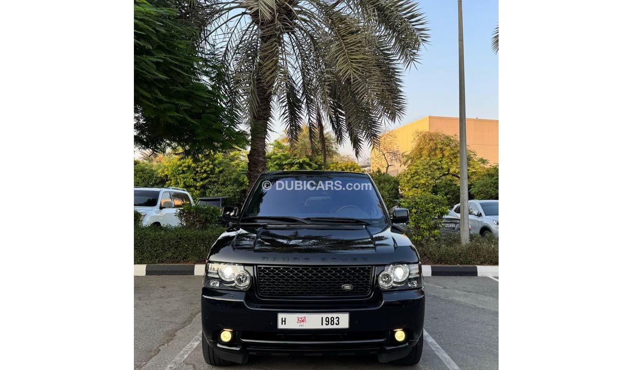 Land Rover Range Rover GCC .. HSE .. V8 .. Perfect Condition .. Top Range .. 2 keys