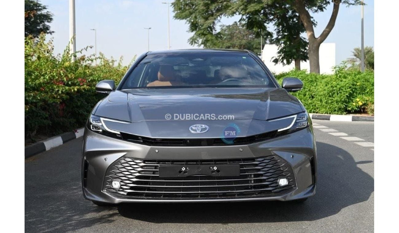 تويوتا كامري Hybrid Lumiere 2.5L Petrol 5 Seater Automatic