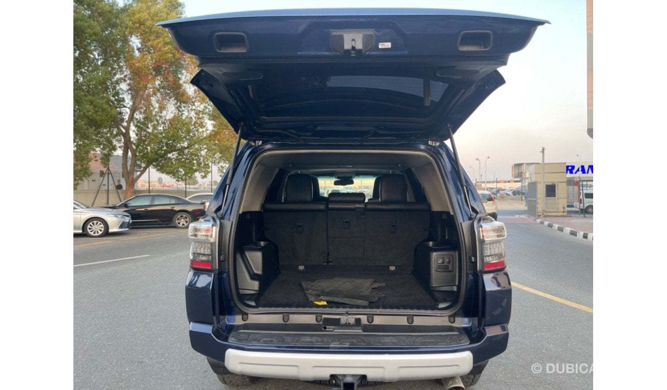 Toyota 4Runner 2018 trd of road sunroof