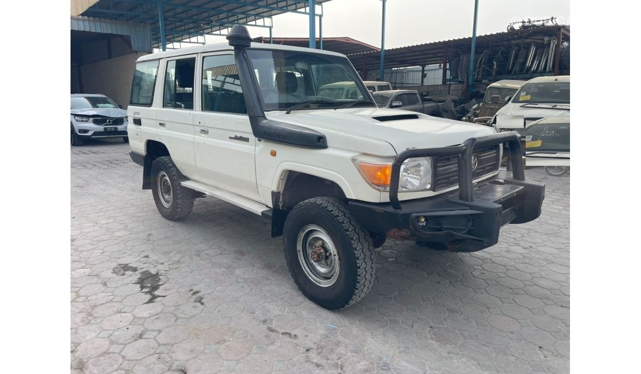 Toyota Land Cruiser Hard Top