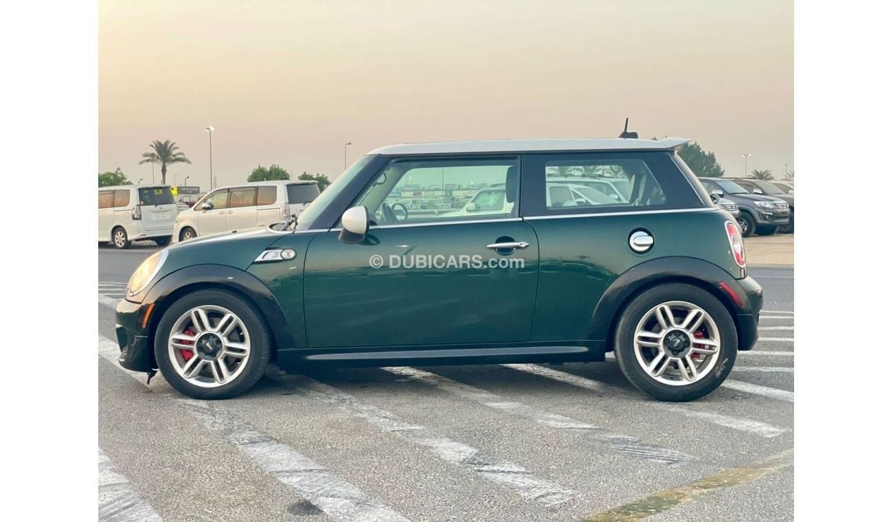 Mini Cooper S 2011 Mini Cooper Hardtop S class 1.6L V4 - 2 doors 4 seats Hatchback German Origin - 159,000 mileage