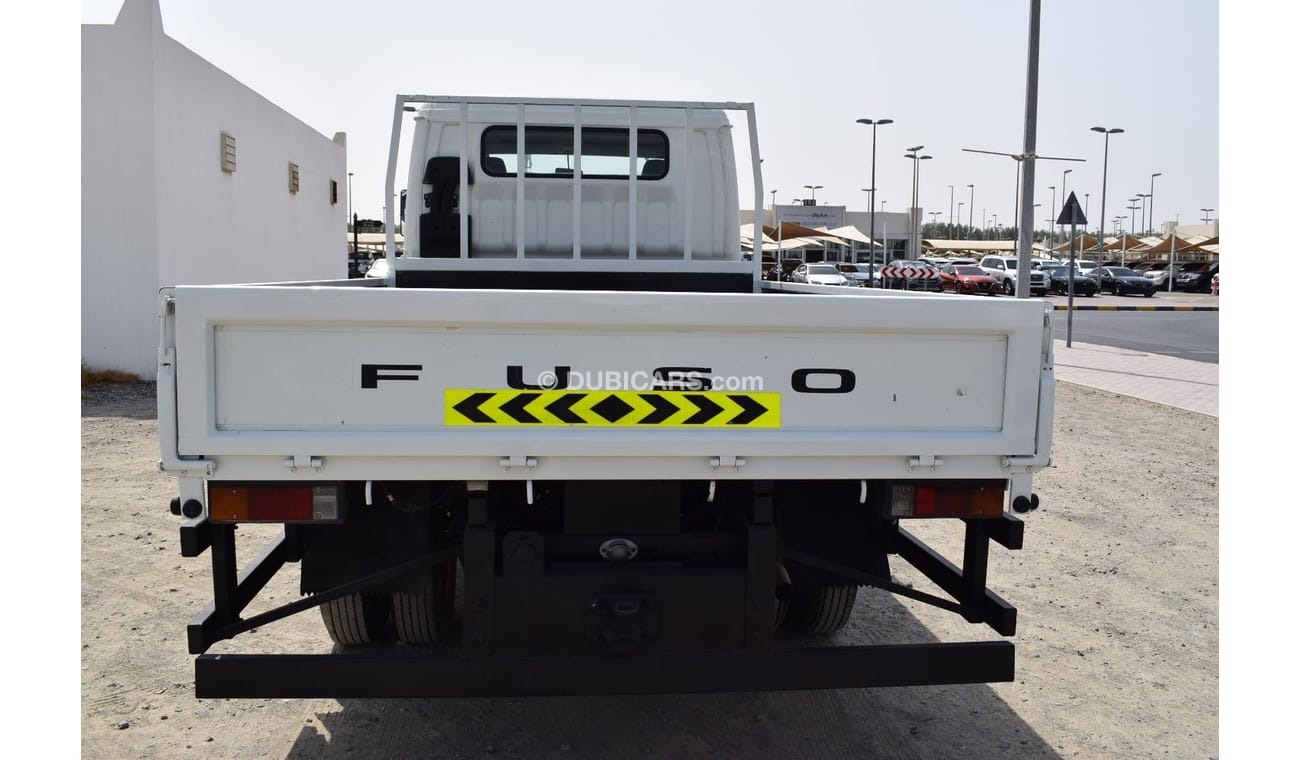 Mitsubishi Canter Mitsubishi Canter 4x4 D/ C pick up, model:2016. Excellent condition