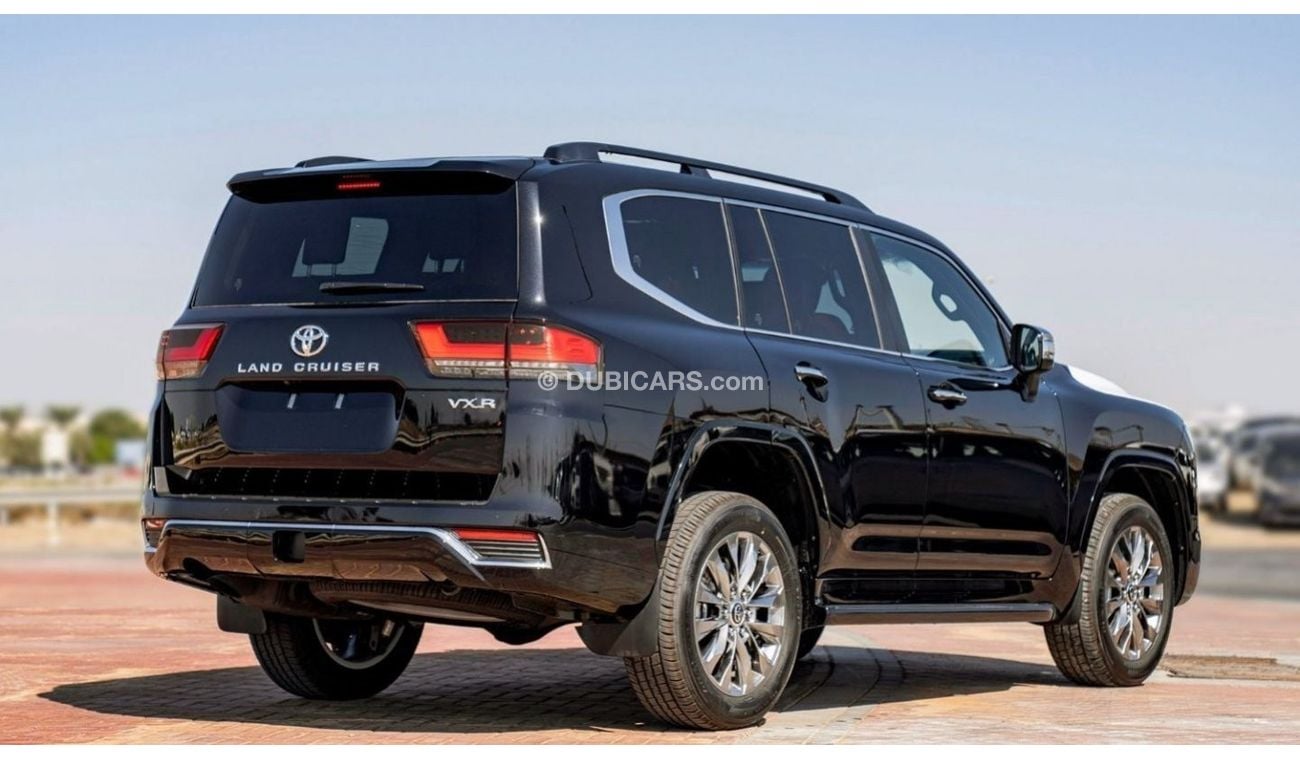 تويوتا لاند كروزر Toyota Land Cruiser VXR 3.5L Petrol Full Option MY2024