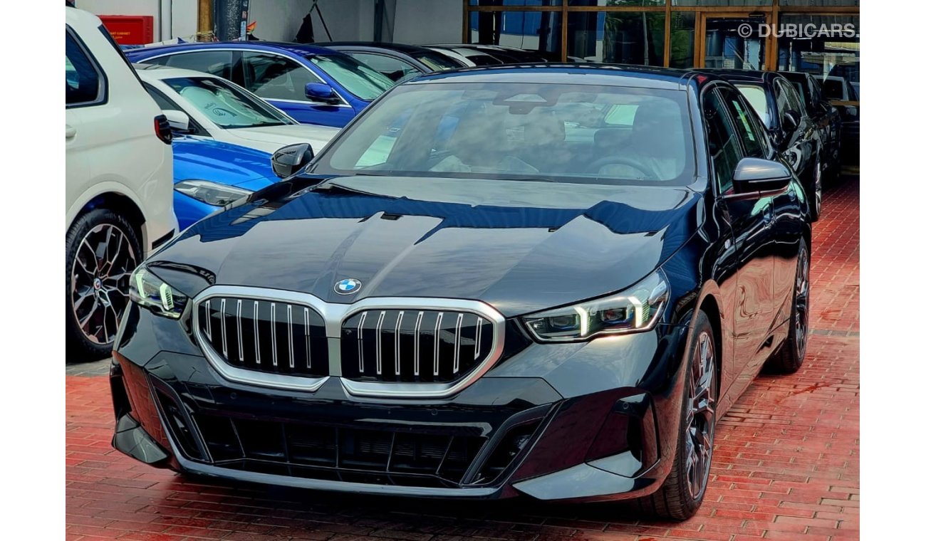 بي أم دبليو 520i i M Sport Warranty & Service 2024 GCC