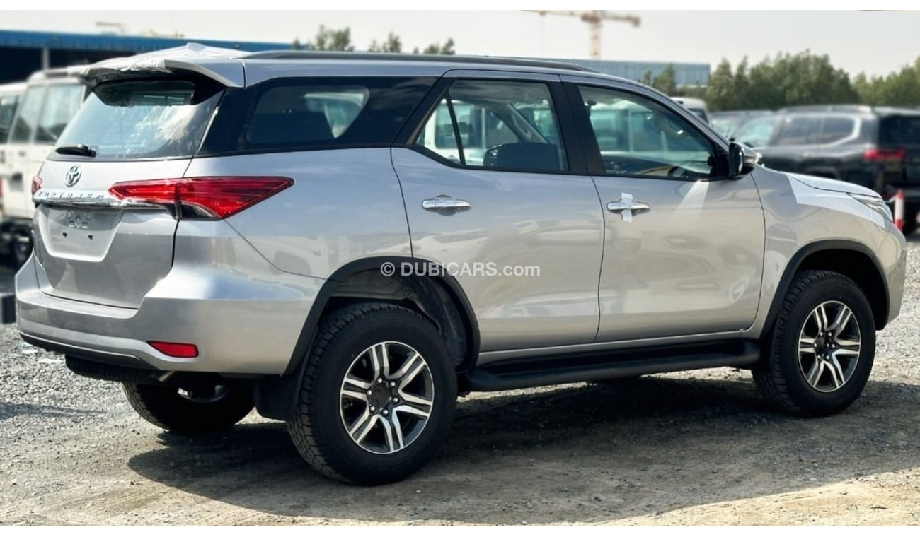 Toyota Fortuner 2.4L V4 DIESEL 4WD AT(EXPORT ONLY)