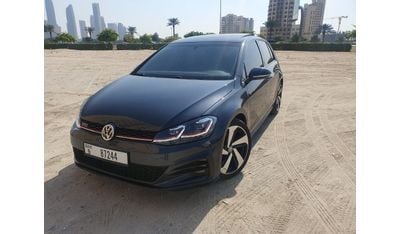 فولكس واجن جولف GTI