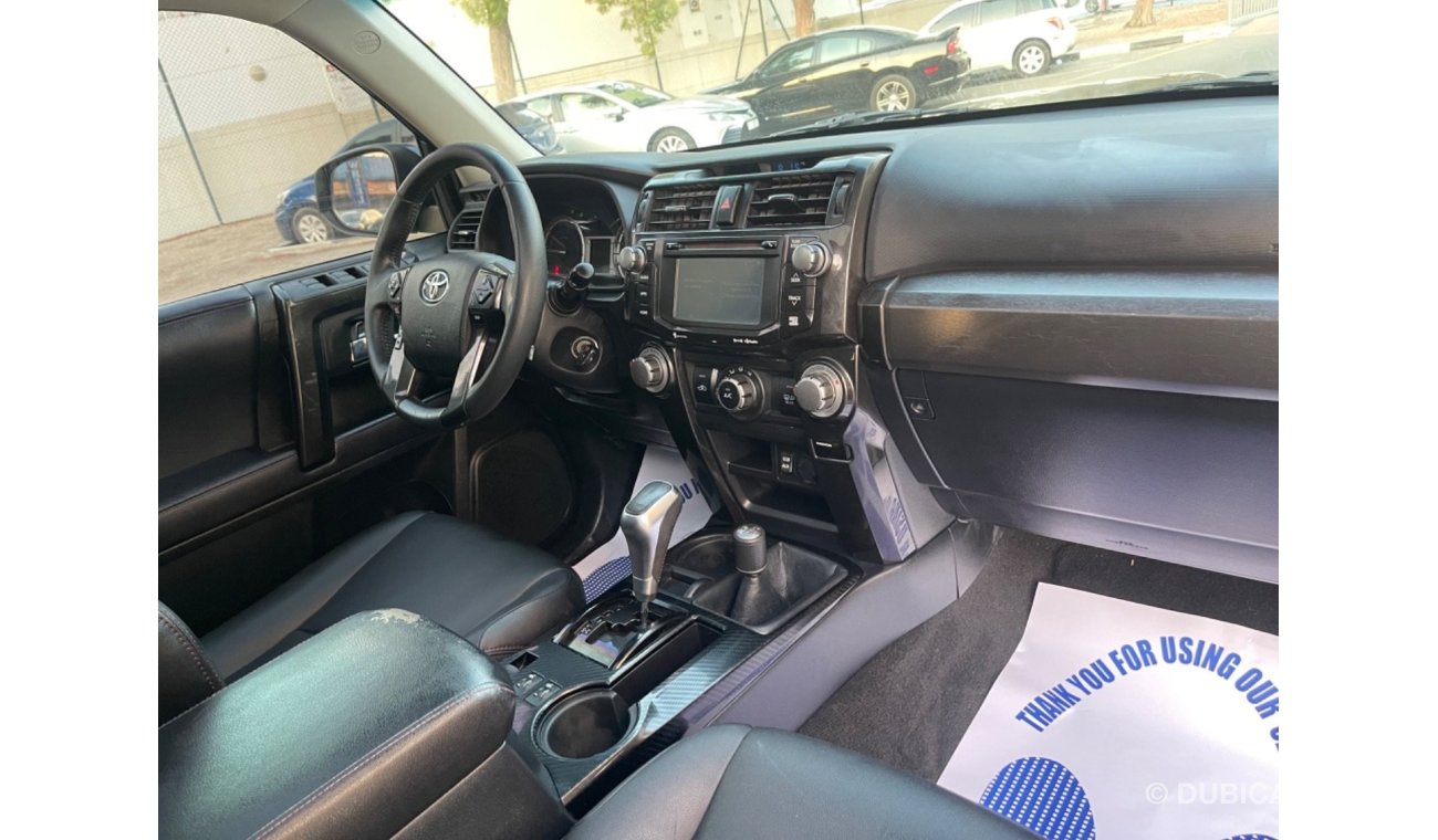 Toyota 4Runner 2018 trd of road sunroof