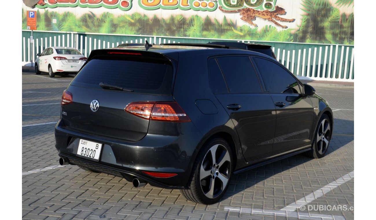 فولكس واجن جولف Volkswagen Golf GTI 2015  Fully Loaded In Perfect Condition