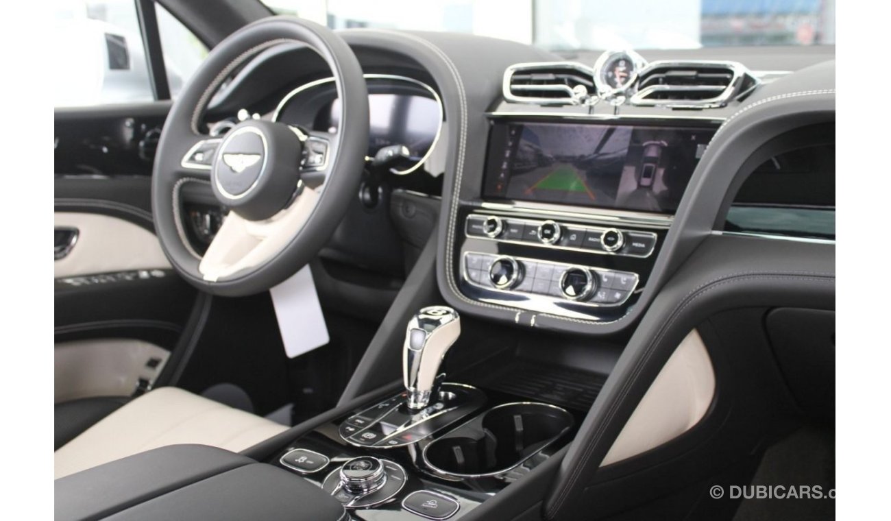 Bentley Bentayga BENTAYGA V8 - BRAND NEW - LOCAL REGISTRATION +10%