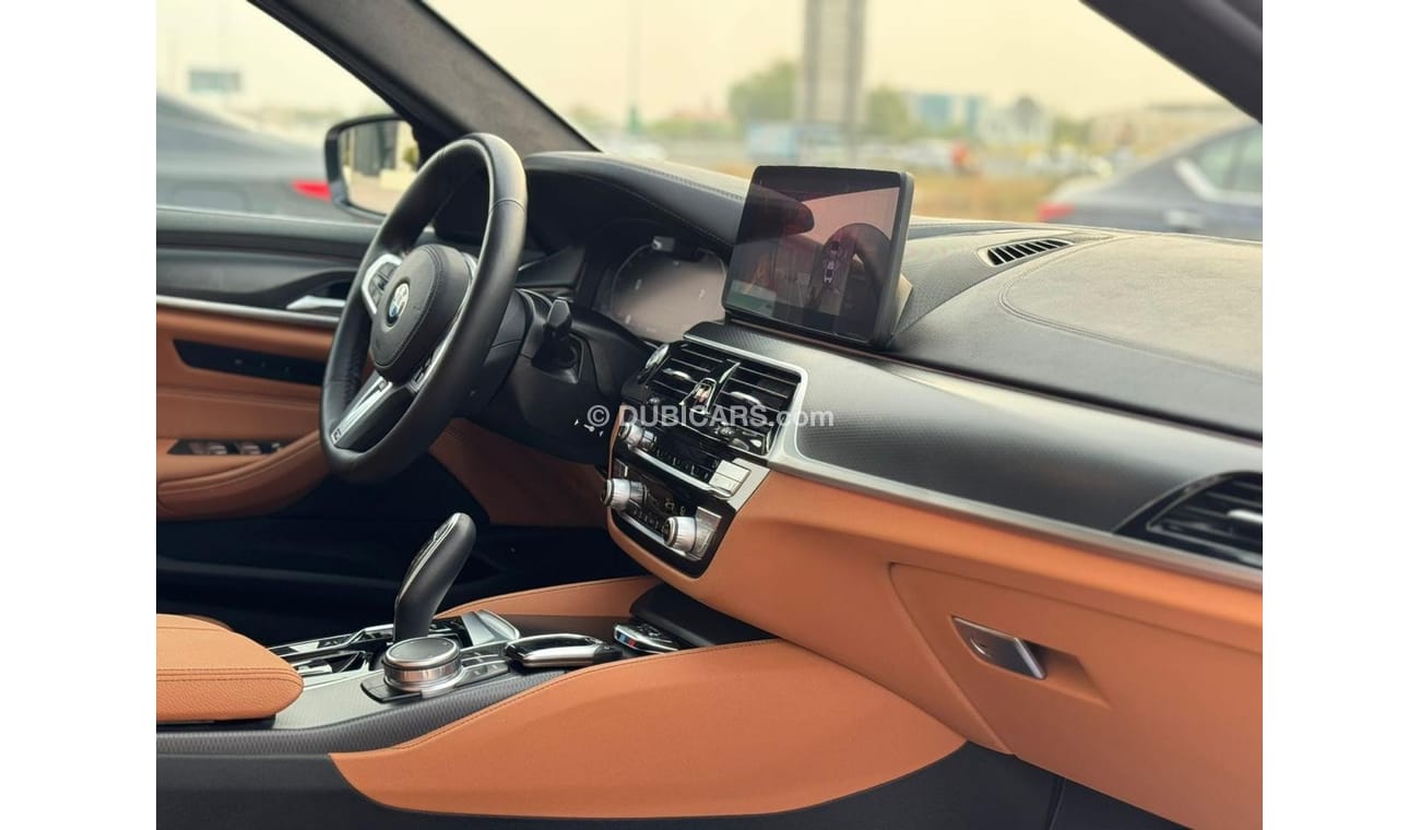 بي أم دبليو 520i BMW 520i 2023 full option