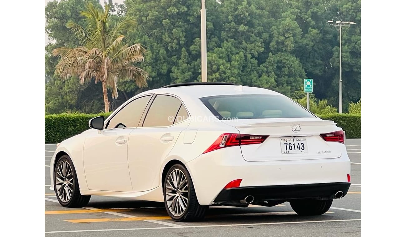 Lexus IS 200