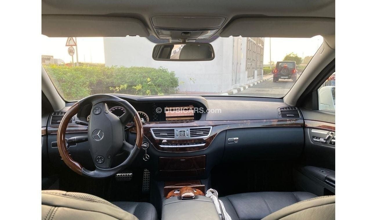 مرسيدس بنز S 550