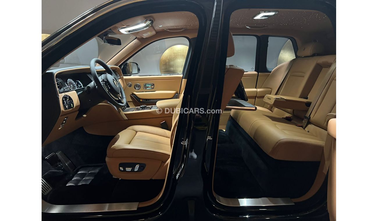 Rolls-Royce Cullinan 2023 NEW FULLY LOADED