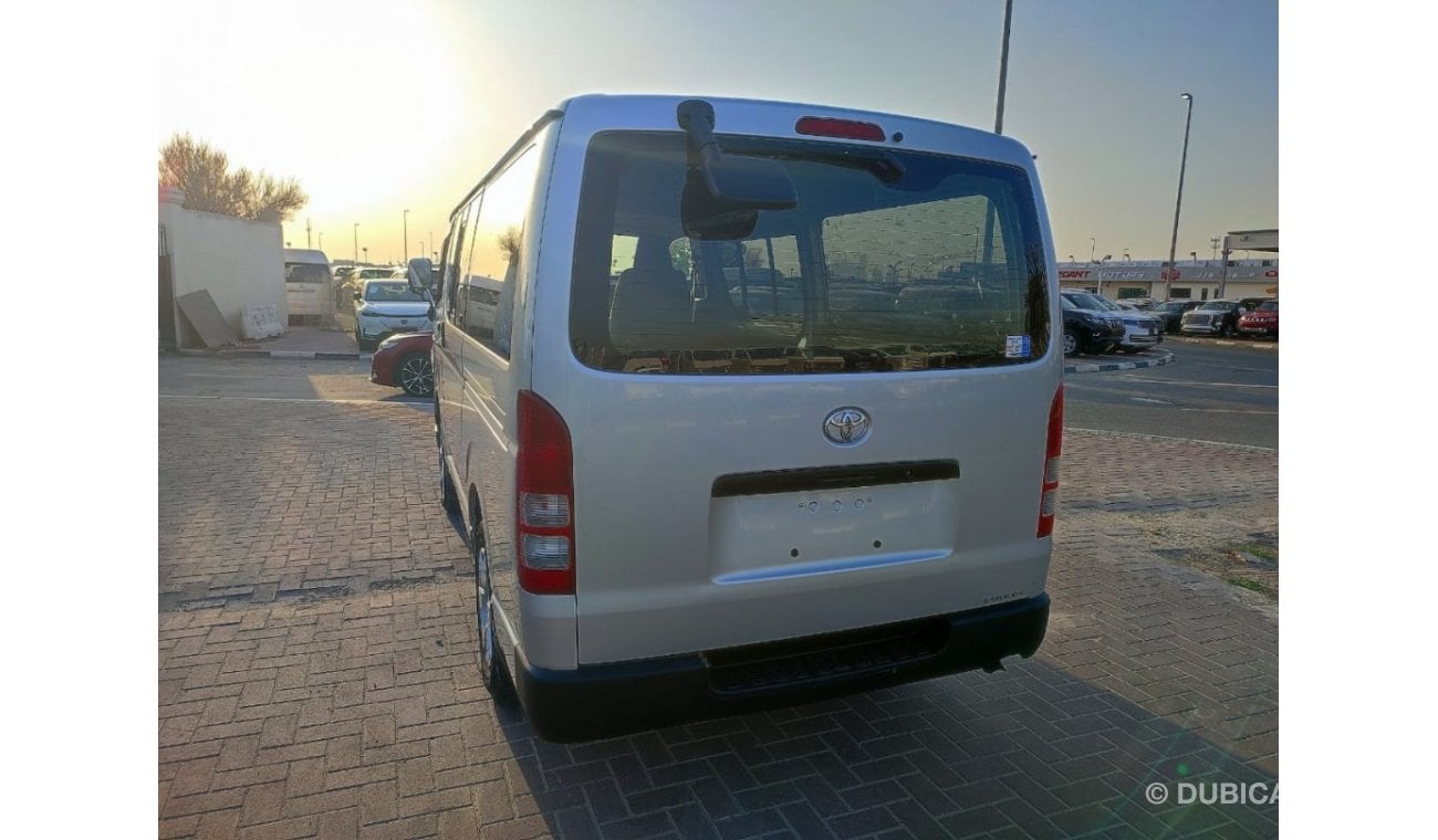 تويوتا هاياس KDH205-0022763 ||| TOYOTA HIACE (VAN) 2006 || SILVER	cc 2500	DIESEL	RHD	MANUAL