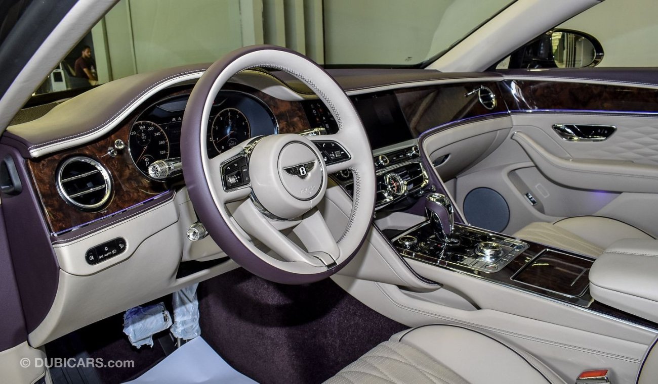 بنتلي كونتيننتال فلاينج سبر Bentley Continental Flying Spur V8 2022 KM 2,500 GCC SPECIAL EDUCATION UNDER WARRANTY