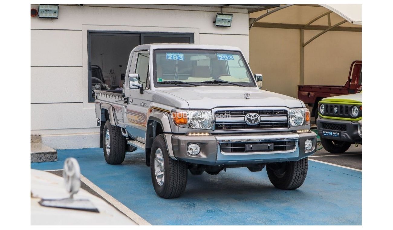 تويوتا لاند كروزر بيك آب 2023 MODEL TOYOTA LAND CRUISER 79 SINGLE CAB PICKUP LX V6 4.0L PATROL 4WD MANUAL TRANSMISSION