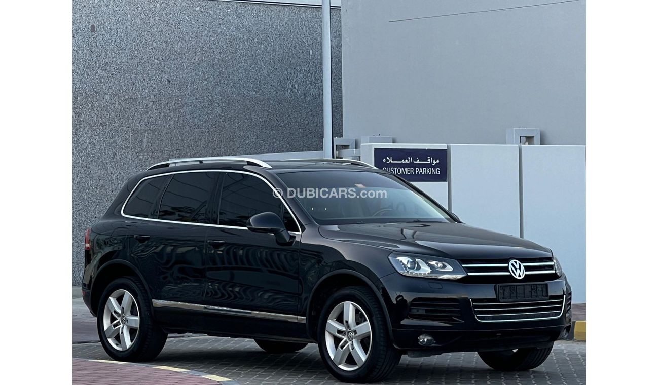 Volkswagen Touareg TOUAREG 2014 GCC V6 PERFECT CONDITION // ACCIDENT FREE // FULL OPITION